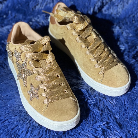 Coach Shoes - 🆕Coach Gold sneakers
